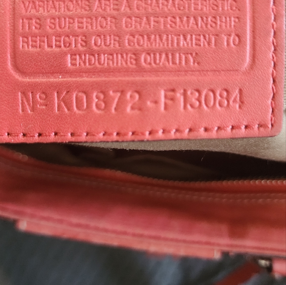 Vintage Coach Hamptons Coral Leather Handbag With Tassel - Picture 7 of 12